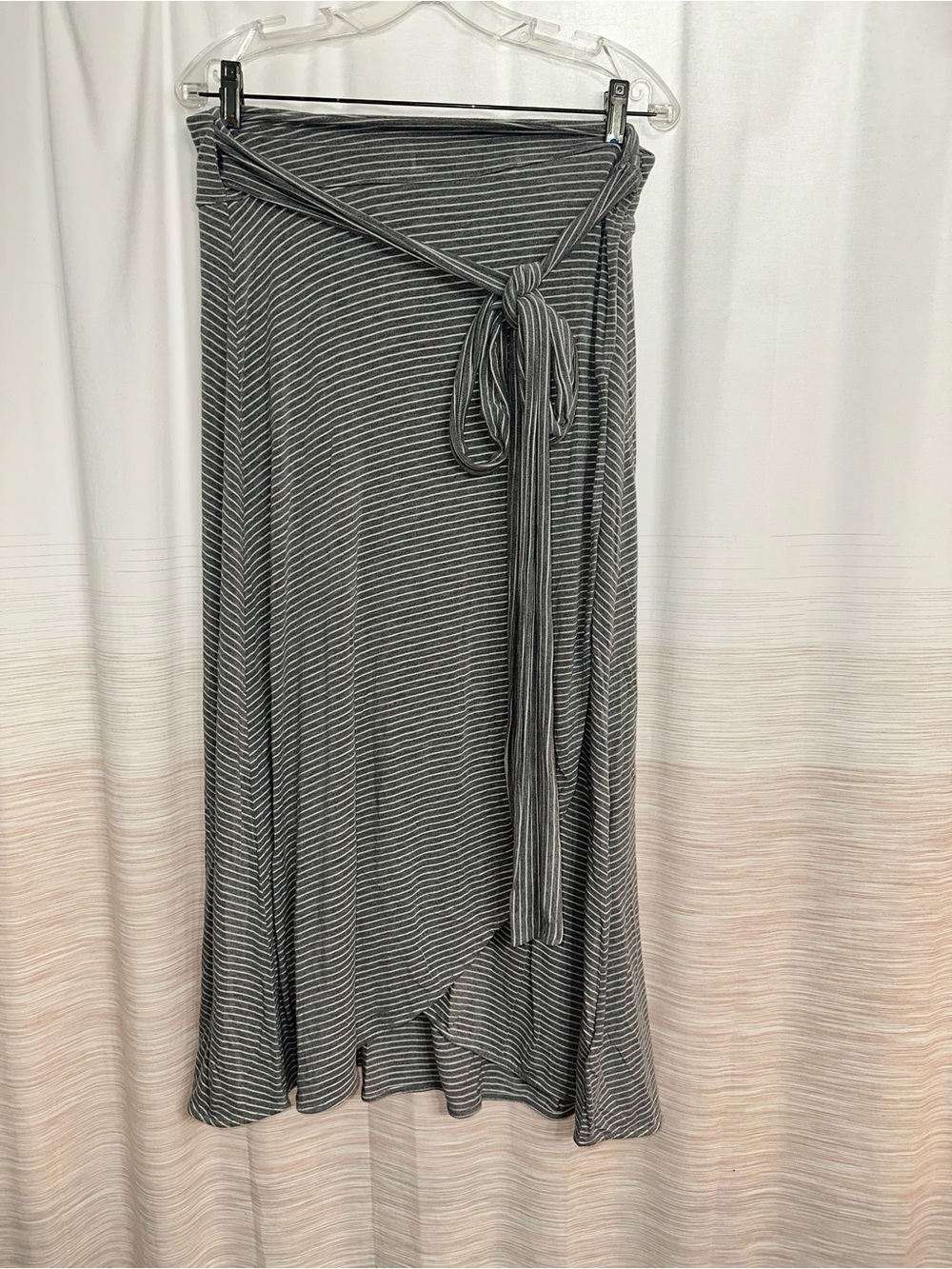 GAP Gray Striped Wrap Midi Skirt with Tie Size L